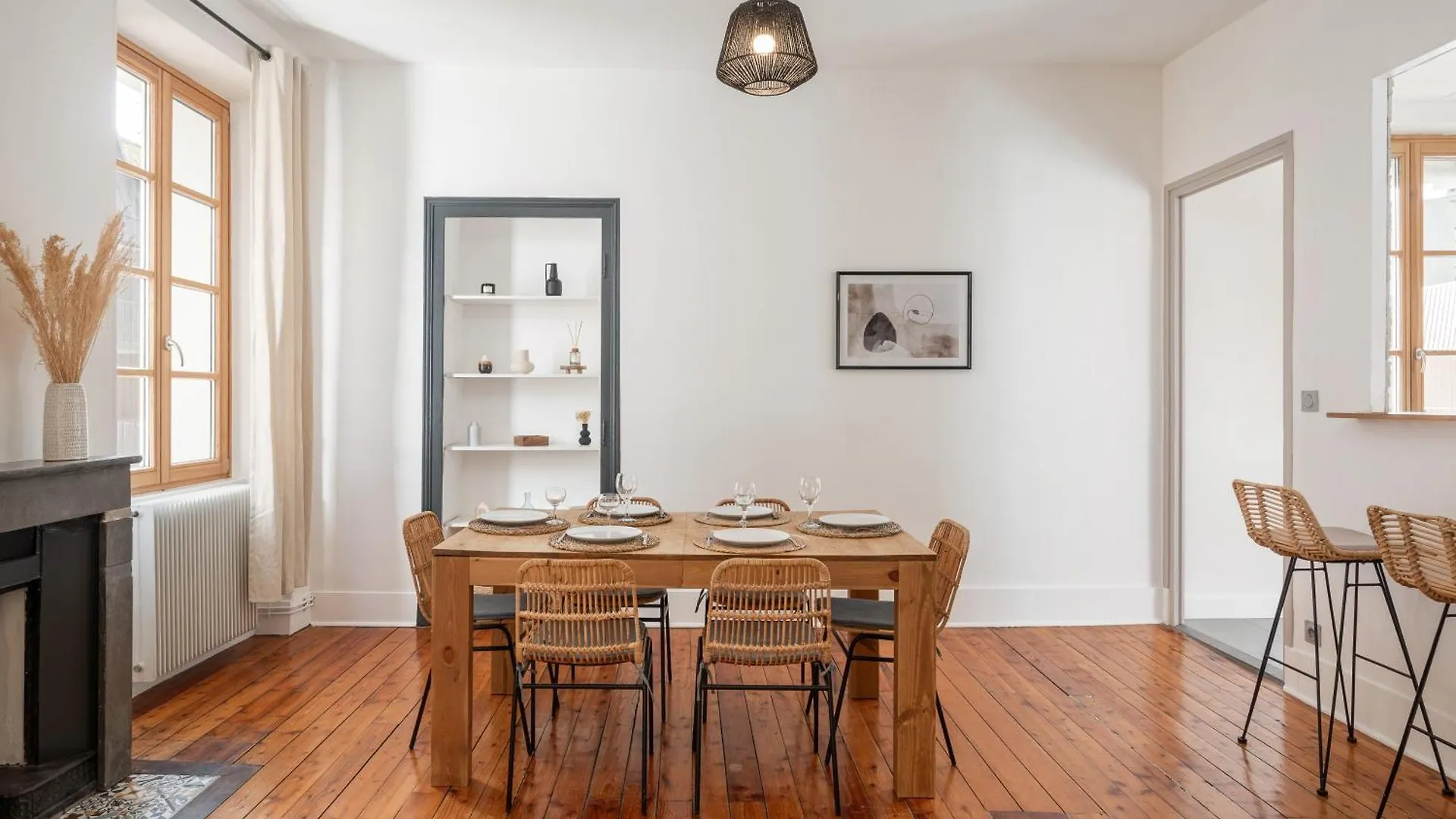 Appartement Spacieux Et Chaleureux Coeur De Ville Chambery France